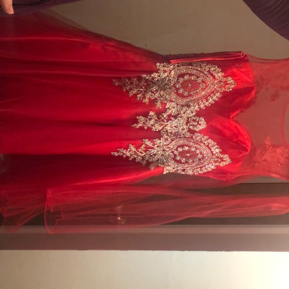 Red prom/homecoming dress - Picture 2 of 2